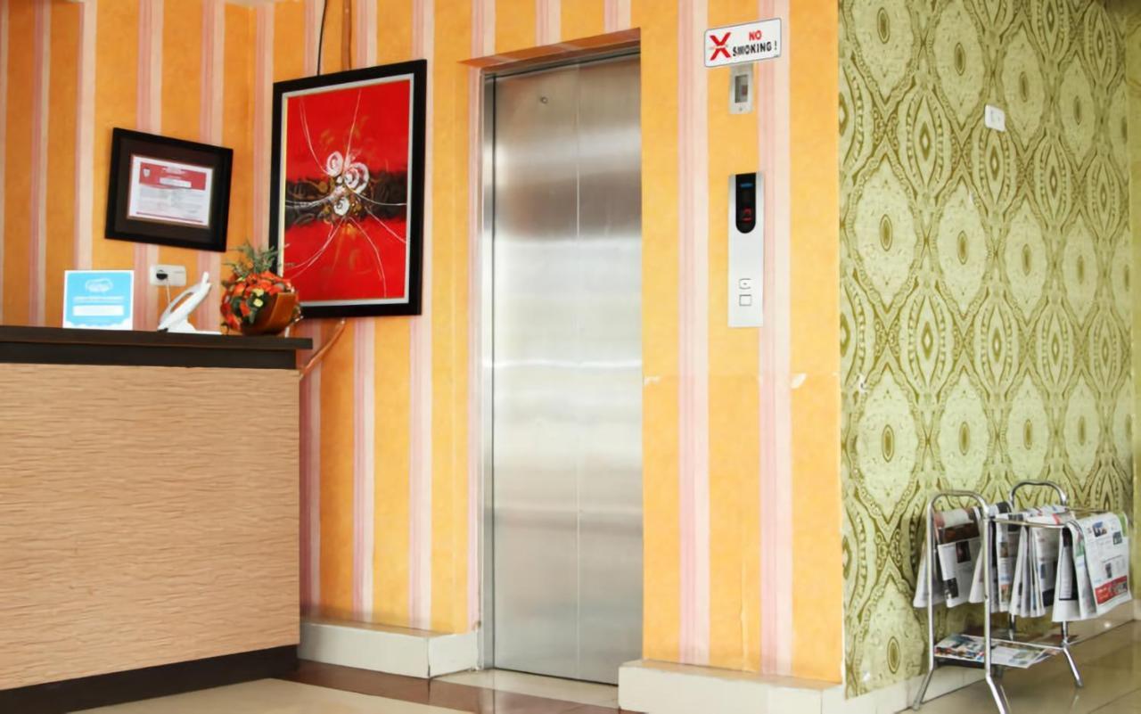 Al-Badar Hotel Syariah 马卡萨 外观 照片