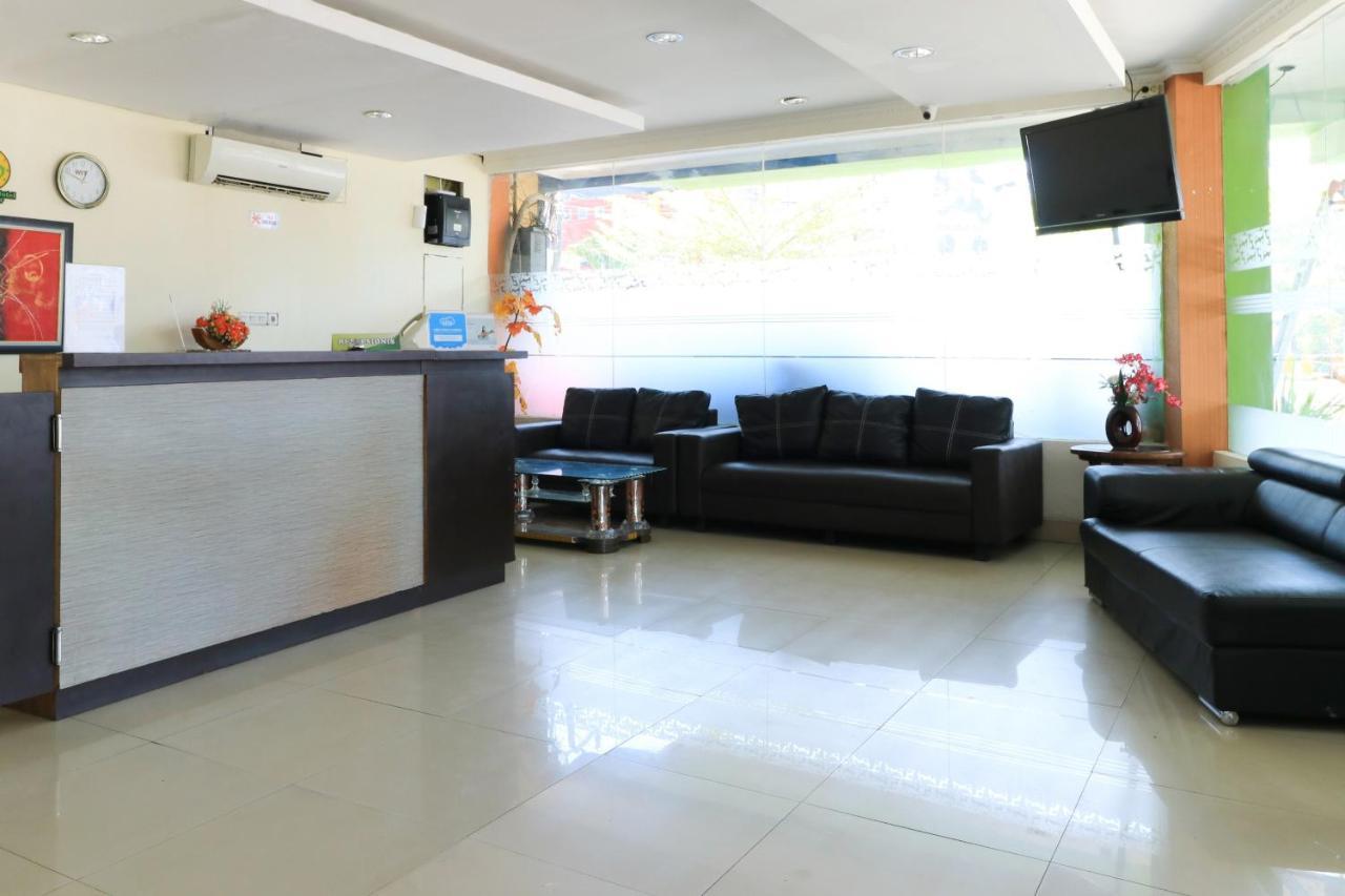 Al-Badar Hotel Syariah 马卡萨 外观 照片