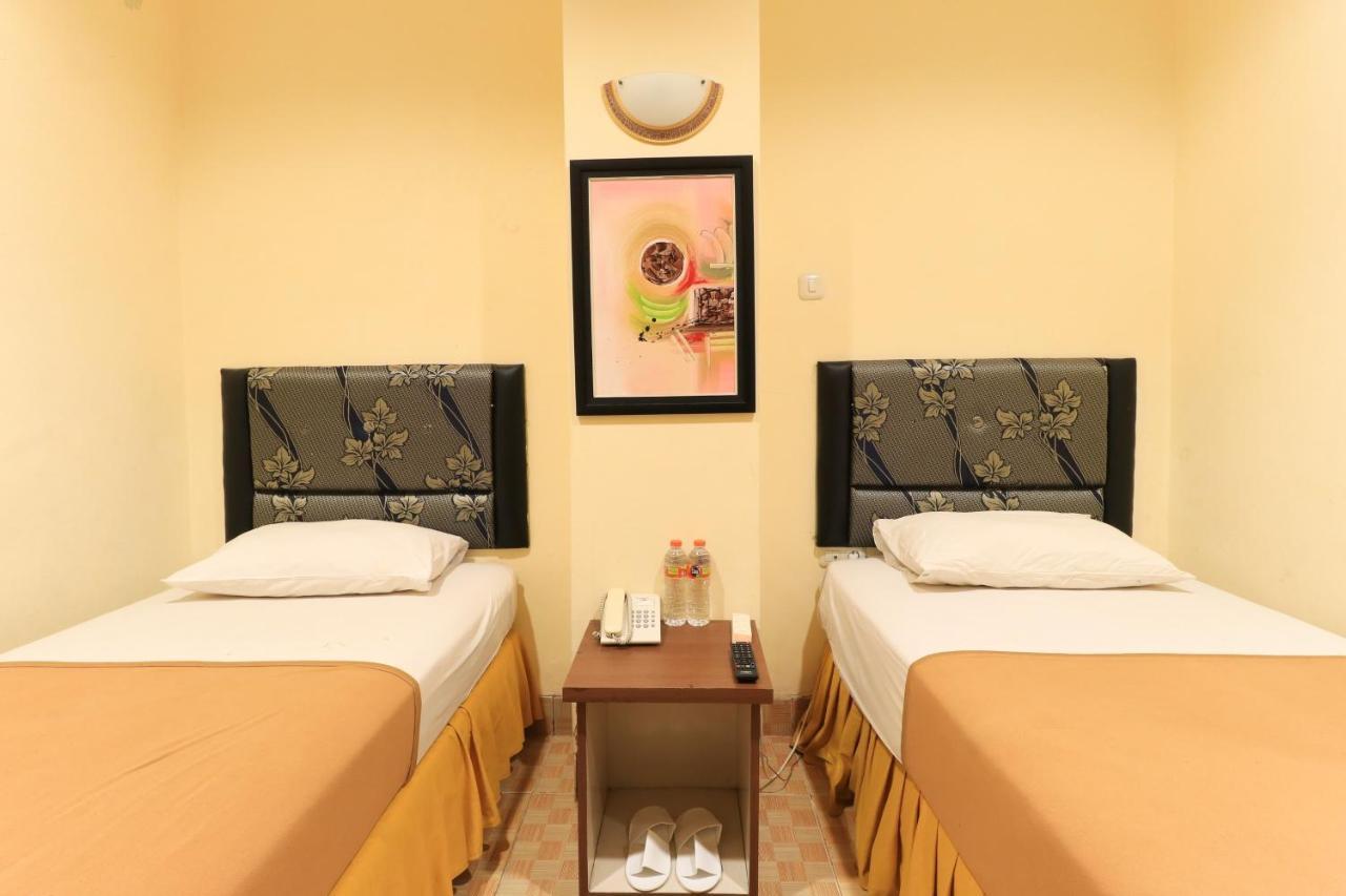 Al-Badar Hotel Syariah 马卡萨 外观 照片